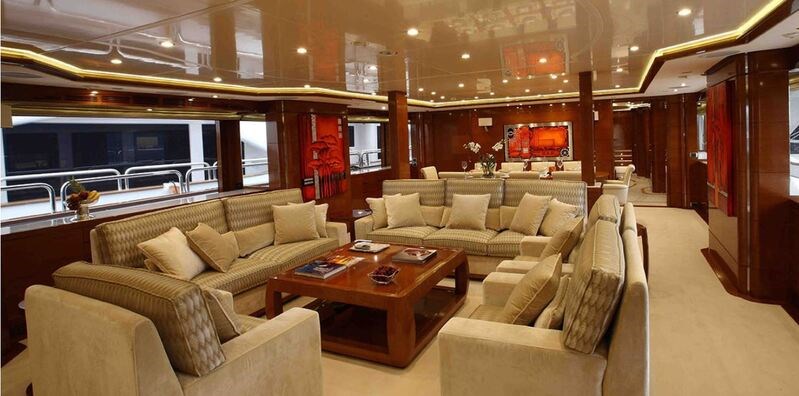 Benetti 143