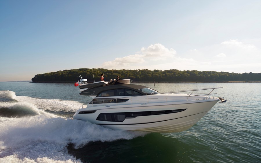 Fairline Squadron 50 Fly