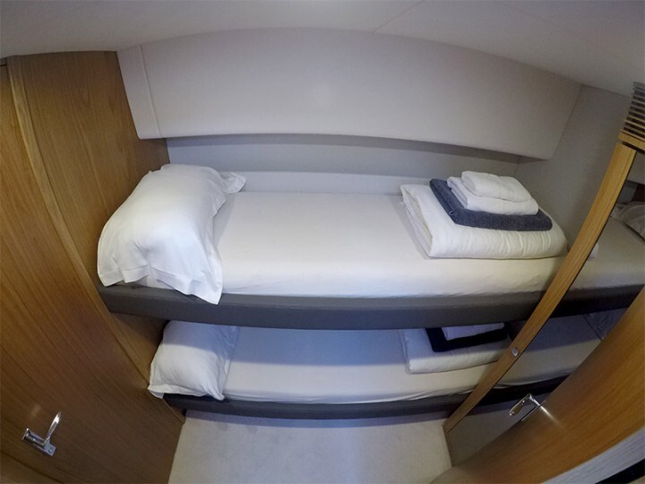 Fairline Squadron 50 Fly