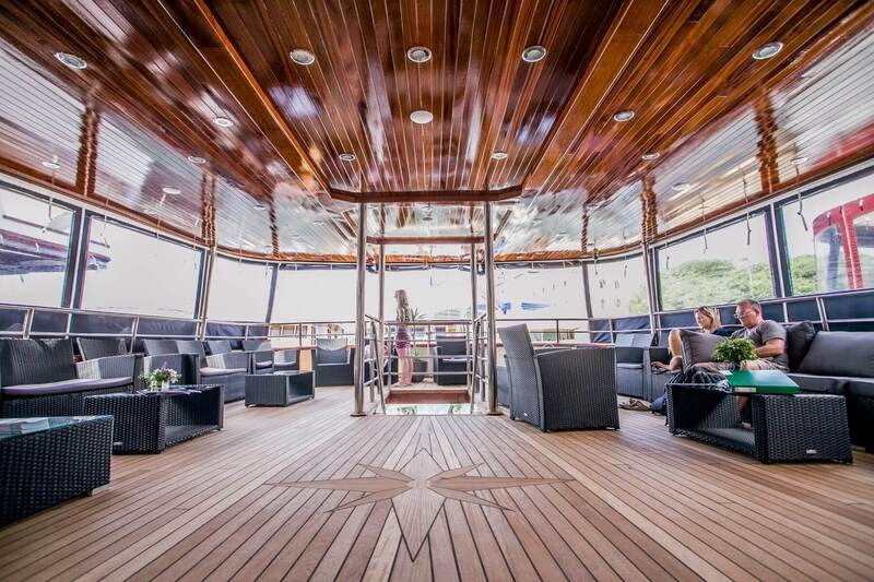 Mini cruiser Kapetan Bota