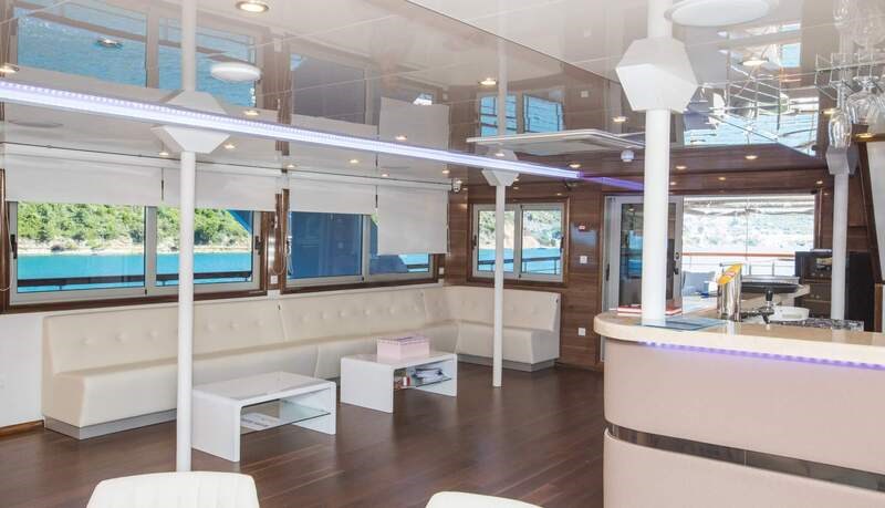 Mini cruiser Mama Marija