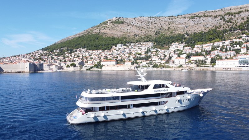 Mini cruiser Mama Marija II