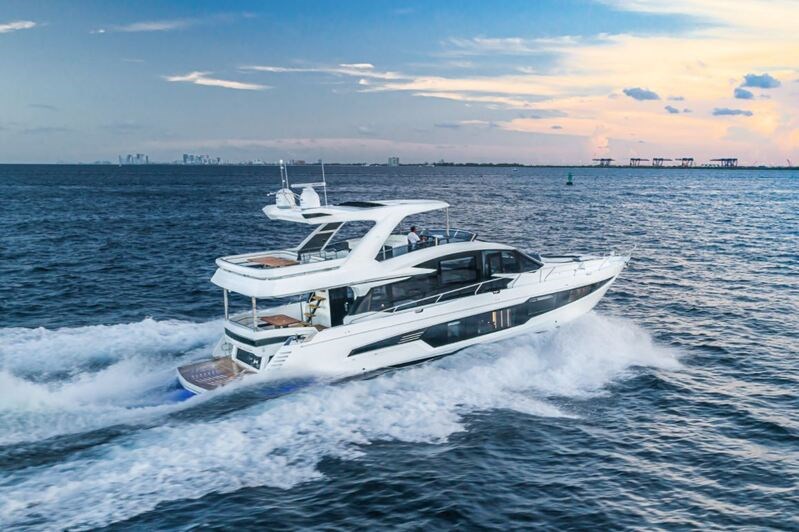 Galeon 680 Fly