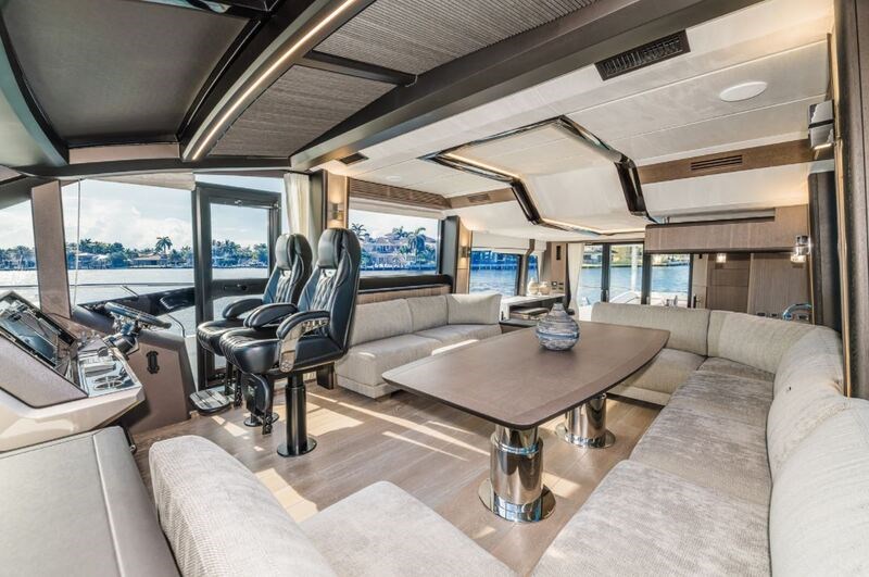 Galeon 680 Fly