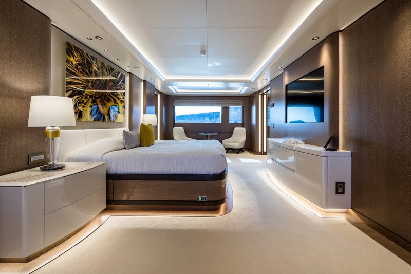 Golden Yachts 95M
