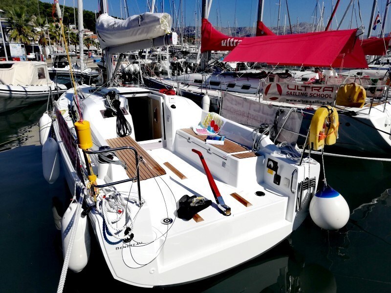 Beneteau Oceanis 30.1
