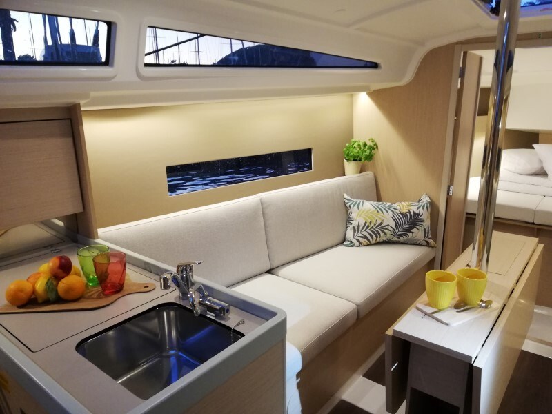 Beneteau Oceanis 30.1