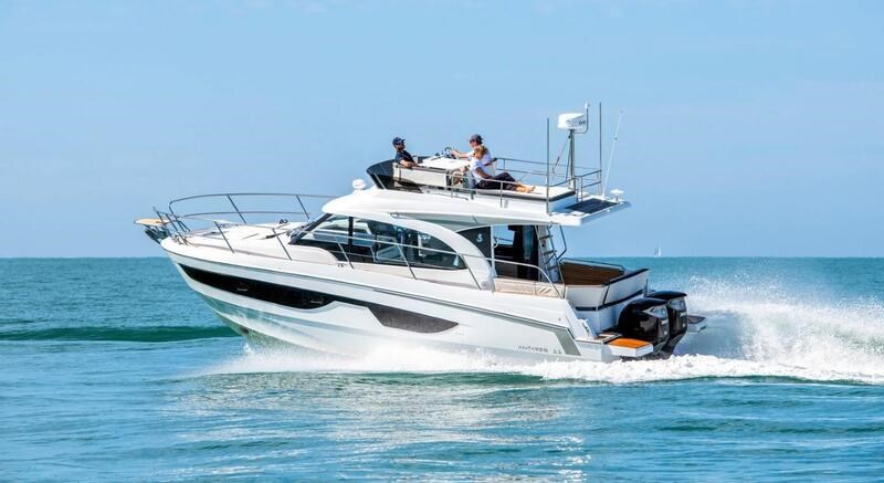 Beneteau Antares 11 Fly OB