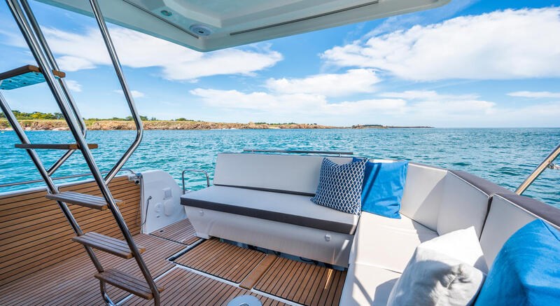 Beneteau Antares 11 Fly OB