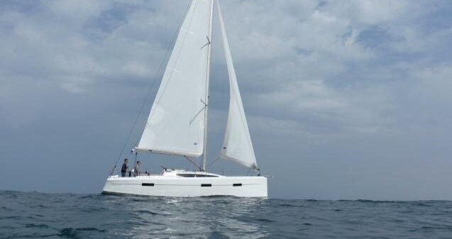 sail Vigo S35