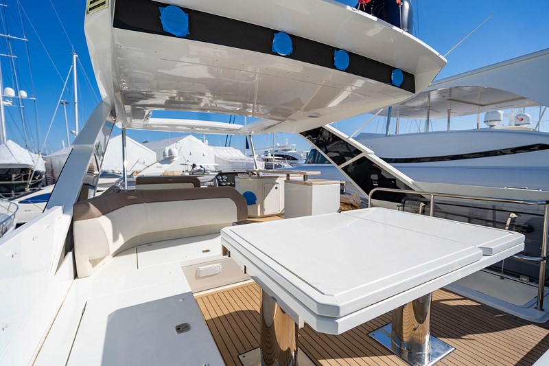 Galeon 640 Fly