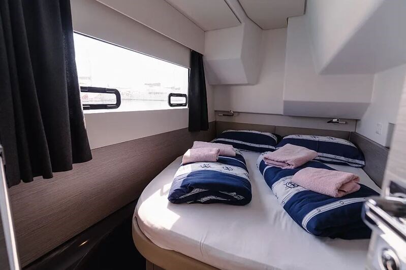 Fountaine Pajot MY 4.S