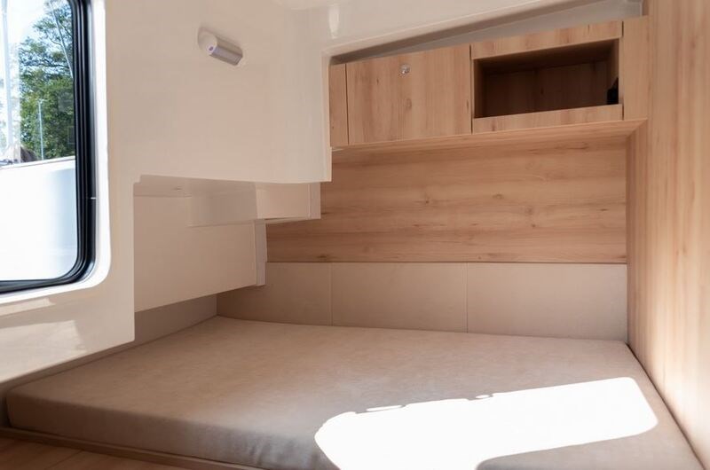 Nikhen Aquasun 34 Sedan