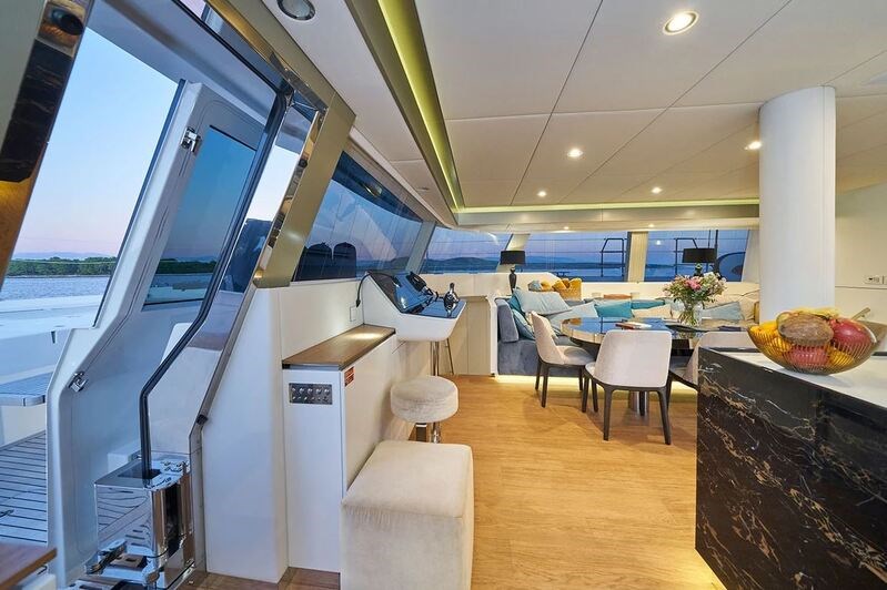 Sunreef 60 charter