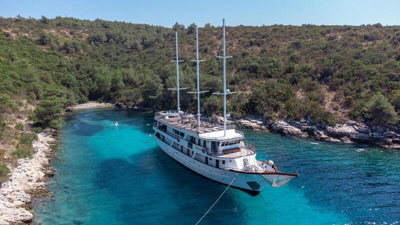 Mini cruiser Almissa