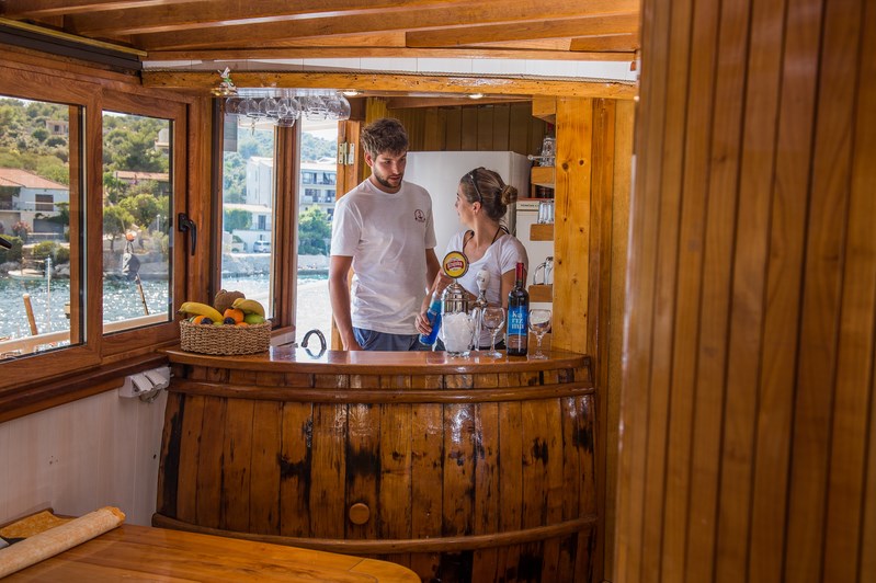 Motor-sailer Novi Dan