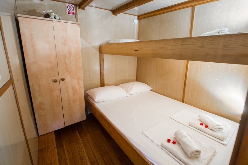 Motor-sailer Novi Dan