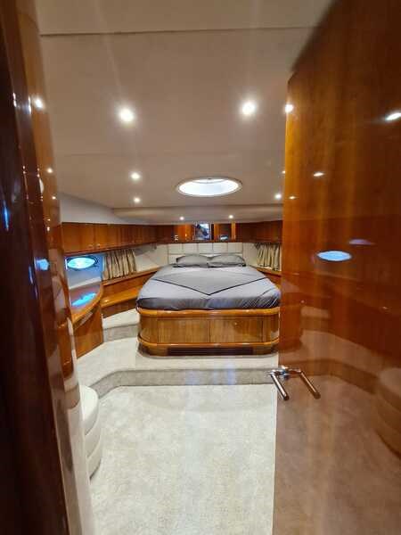 Sunseeker Predator 74