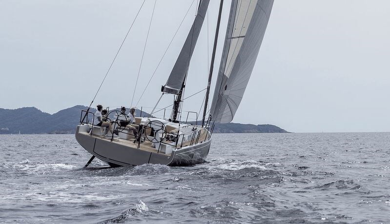 Beneteau First 44