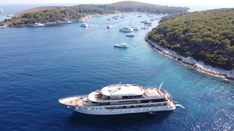 Mini cruiser Lastavica