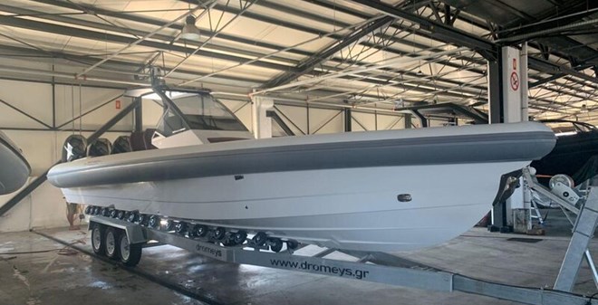 Technohull 38 Grand Sport