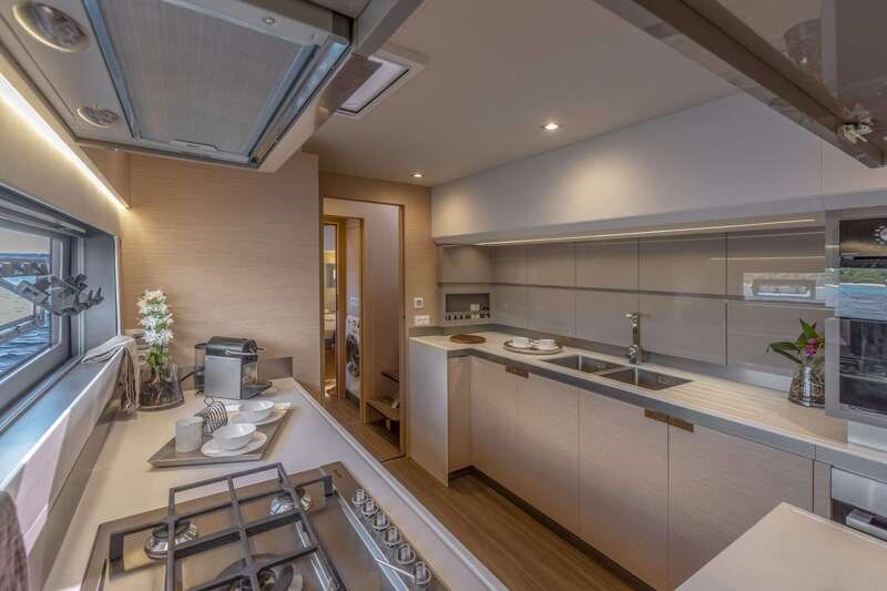 Fountaine Pajot Alegria 67