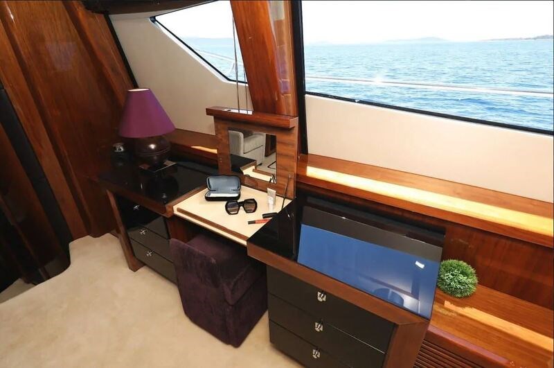 Sunseeker Yacht 34 M