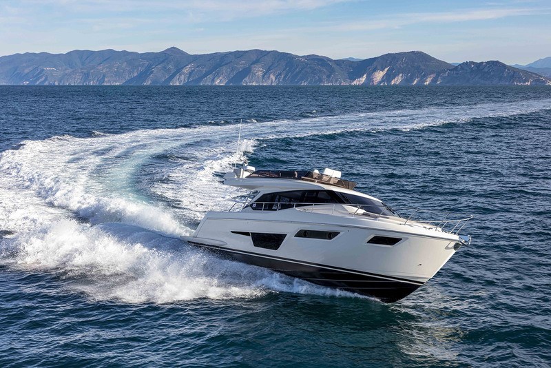 Ferretti 500 Fly