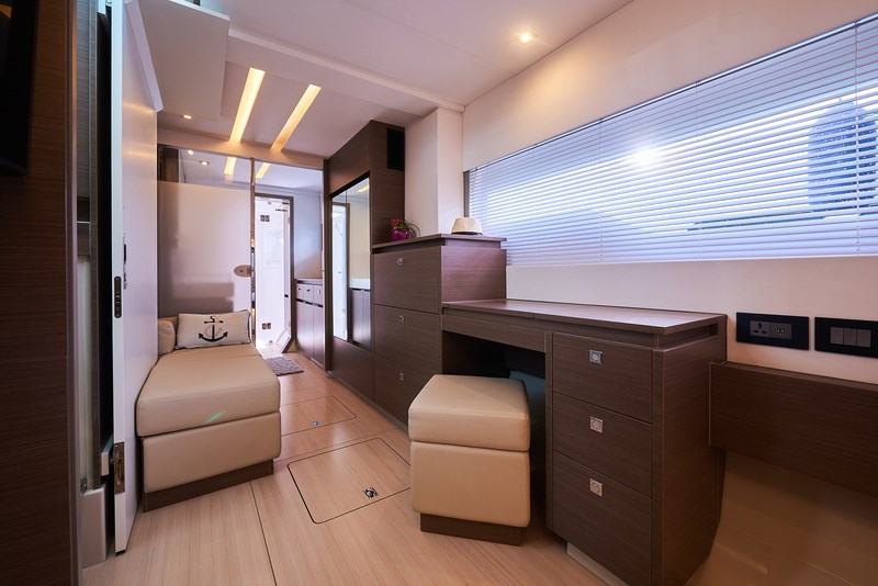 Leopard 53 power owner