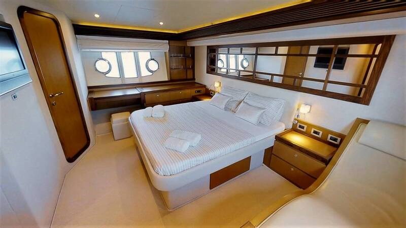 Ferretti 630