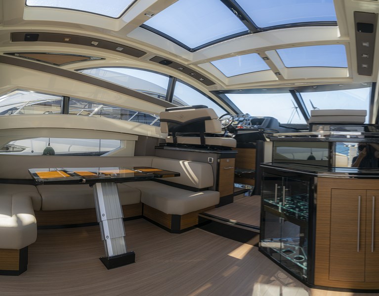 Marquis 500 Sport Coupe