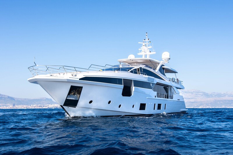 Azimut 35M