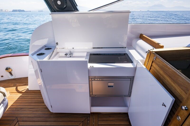 Mimi Libeccio 11 Cabin