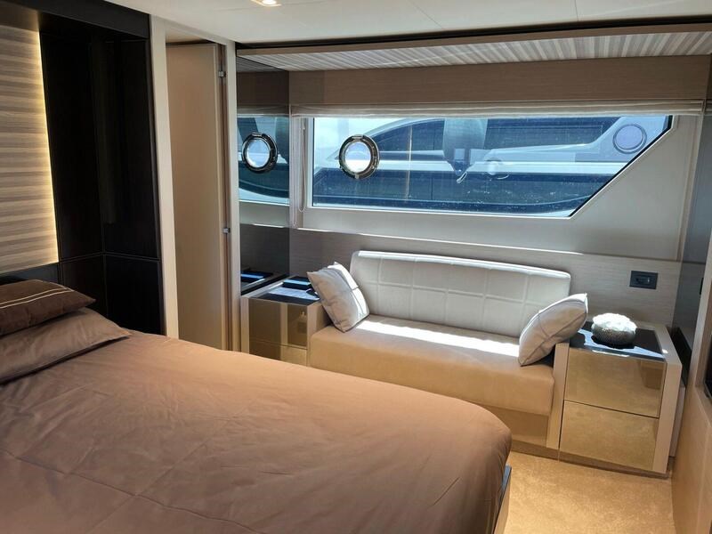 Ferretti 670 HT