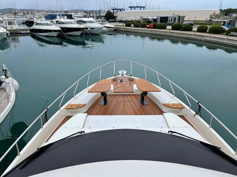Ferretti 670 HT