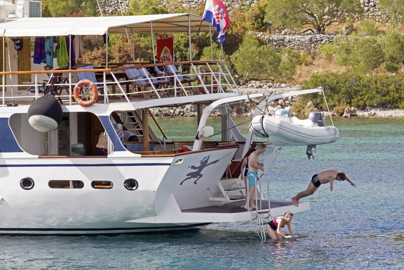 Motor-sailer Kapetan Kuka