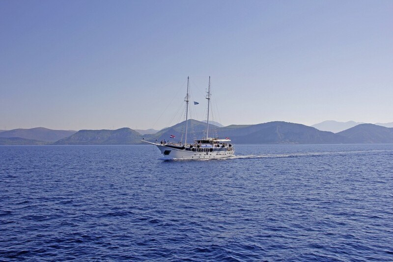 Motor-sailer Kapetan Kuka