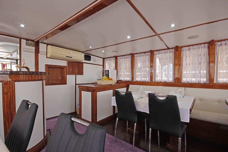 Motor-sailer Sveti Vid