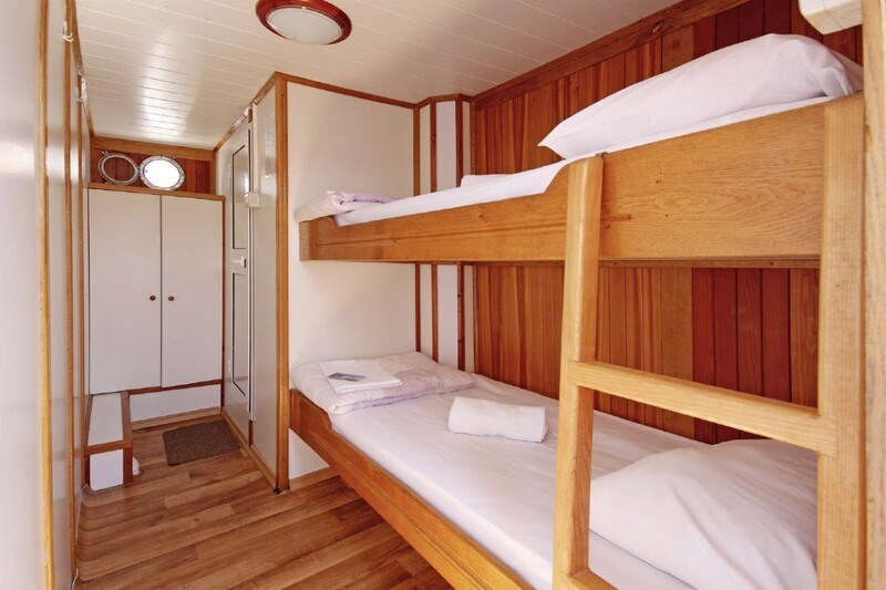 Motor-sailer Mirabela