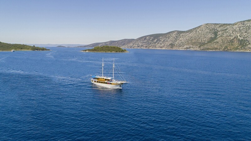 Motor-sailer Otac Ivan