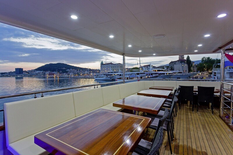 Mini cruiser Solaris