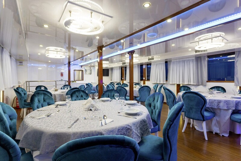 Mini cruiser Solaris