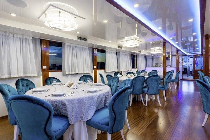 Mini cruiser Solaris