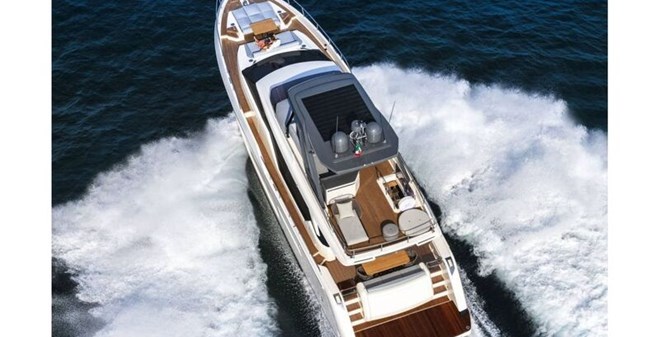 Ferretti 720