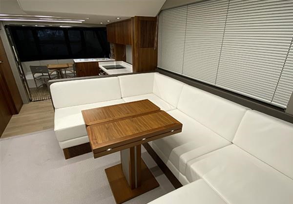 Sunseeker Manhattan 52
