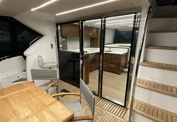 Sunseeker Manhattan 52