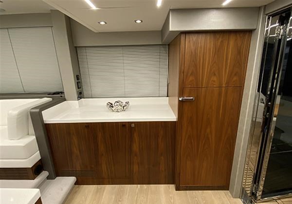 Sunseeker Manhattan 52