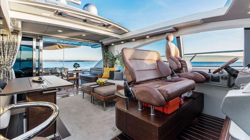 Azimut 68 HT