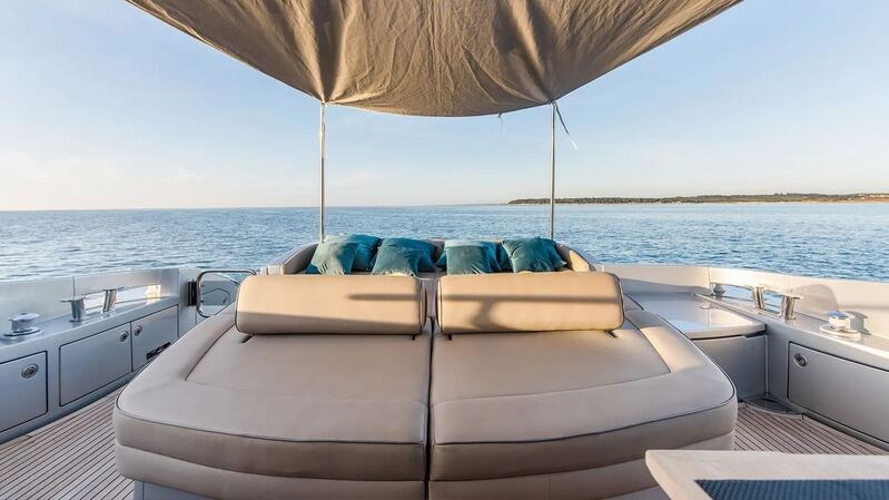 Azimut 68 HT