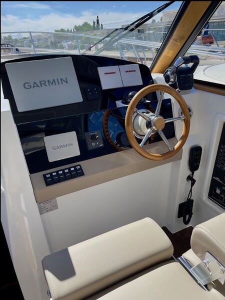 SAS - Vektor Adriana 44 Fly